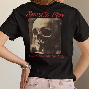 Memento Mori T-Shirt: Stoic Philosophy Gothic Skull Graphic Tee