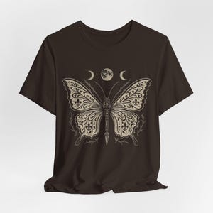 Camiseta gótica de polilla para Halloween: Camiseta con estampado de fases lunares de bruja imagen 2