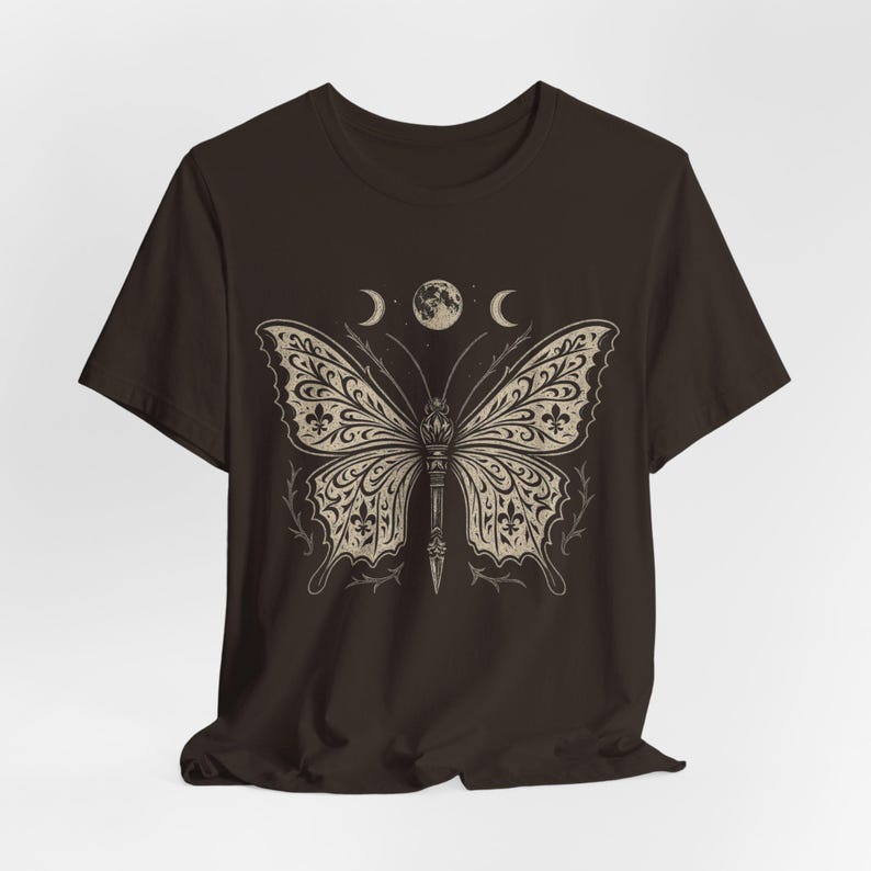 Camiseta gótica de polilla para Halloween: Camiseta con estampado de fases lunares de bruja imagen 2