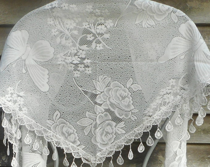 white lace shawls