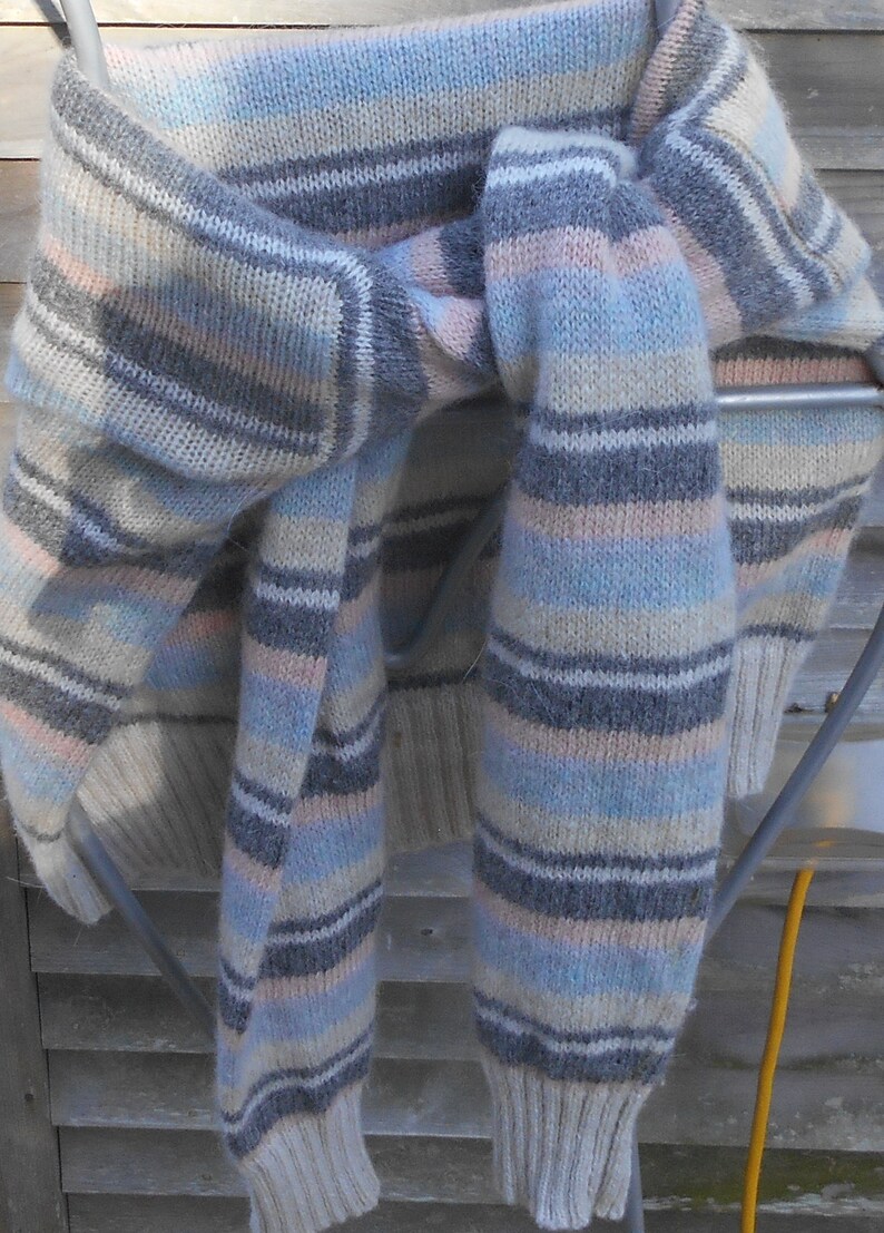 Gray,Pink and Blue Sweater,White Wool Sweater,Size Small,Wool Pullover,Vintage Sweater,Best Friend Gift SALE FREE SHIPPING