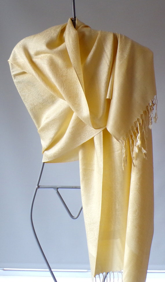 Butter Yellow Brocade Pashmina,Vintage Pashmina,Ni