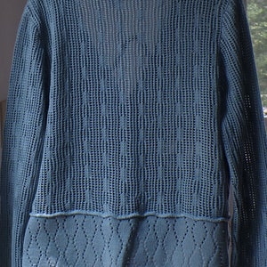 Maglione vintage Soft Surroundings, cotone blu e acrilico, XL, maglione peplo, maglione con scollo a V 1980, maglione blu immagine 2