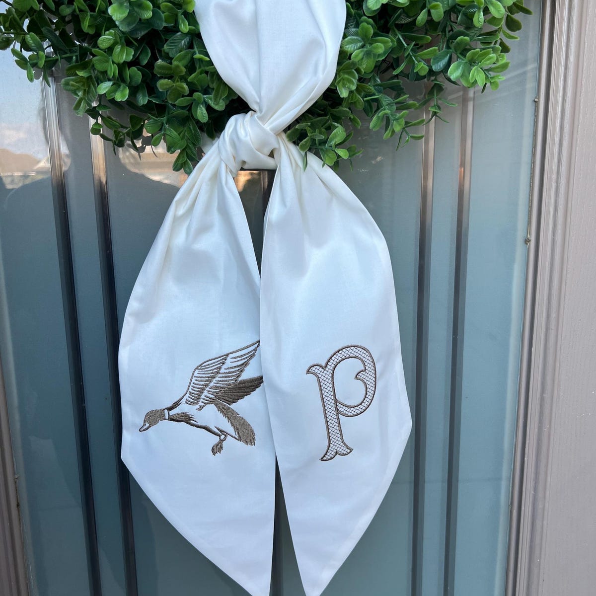 Wreath Sash With Mallard Duck Outline and Custom Embroidered Monogram - Southern Door Decor - Etsy