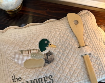 Embroidered Patchwork Mallard Duck Casserole Dish Cover - Cottagecore Personalized Housewarming Gift - Bridal Shower