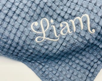 Op maat gemaakte babydeken met wafelpatroon en monogram – geborduurd | Zachte doeken | Cadeau voor pasgeborenen | 41 x 37" | Babynaamdeken | Cadeau nieuwe aankomst