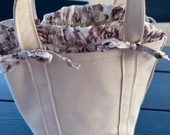 Custom Boat and Tote Liner with Ruffle and Pockets