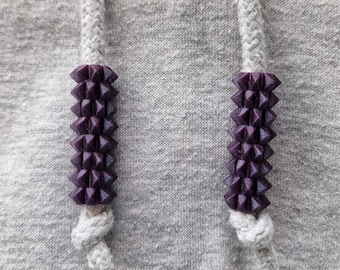 Hoodie string pain stim