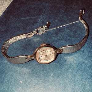 Vintage Longines Ladies Watch – 10K Gold-Filled Case – Swiss Made – Art Deco Style – Petite Wristwatch