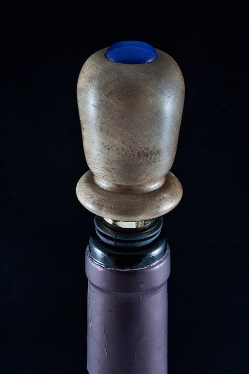 Bottlestopper in Walnut with pearl blue acrylic insert image 2