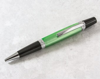 St Patty's Day green metallic ballpoint pen. Just a touch of shimmer.