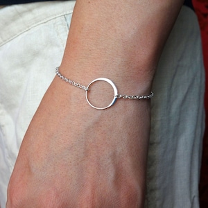 Half Hammered Sterling Silver Circle Bracelet, Eternal Circle Bracelet, Silver Circle Chain Bracelet