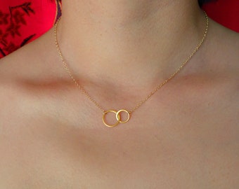 Circle Necklace. Gold Circle Jewelry. Interlocking Circle Necklace,Mother's Day Gifts,  Two Circle Necklace, Bridal Jewelry, Wedding, B