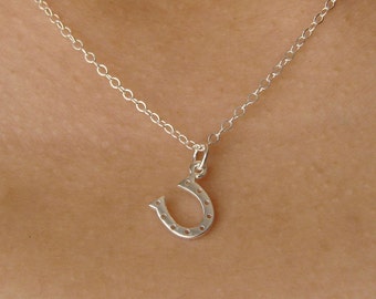 Sterling Silver Lucky Horseshoe Adjustable Necklace Dainty Horseshoe Necklace, Best Friend Necklace, Detailed Horseshoe Gift for her