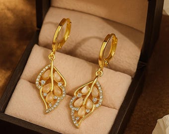 Gold Leaf Necklace Earring Set | Elegant Crystal Leaf Jewelry Set | Gift for Her | Nature Inspired Jewellery | Wedding Evening Set