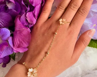 Pulsera de cadena floral hecha a mano / Pulsera de anillo de flores de resina hecha a mano / Chapada en oro de 18k