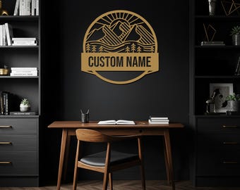 Benutzerdefinierte Berg Metall Wandkunst, personalisierte Namensschild, Hütte Wanddekor, rustikale Hütte Wandbehang, Outdoor Abenteuer Haus Geschenk, Metall Kunst
