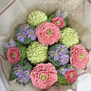 Cupcake Bouquet, Regular Size Cupcakes, we Do NOT SHIP! Pick up only - West Chester, OH 45069 & surrounding areas!