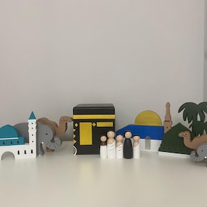 Houten hadjset - figuren Kaaba, Al-Aqsa, Medina, kameel en olifant - Montessorispeelgoed - islamitische educatieve set"