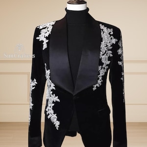 Tailored Fit Men&#39;s Suit: 2-Piece Wedding, Prom, Business