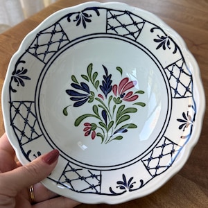 Johnson Brothers Provincial Vegetable Serving Bowl 8.5” England Ironstone Vintage