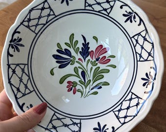 Johnson Brothers Provincial Vegetable Serving Bowl 8.5” England Ironstone Vintage