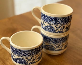 Set of 3 Vintage Blue Willow Stackable Tea Cups Made in the USA