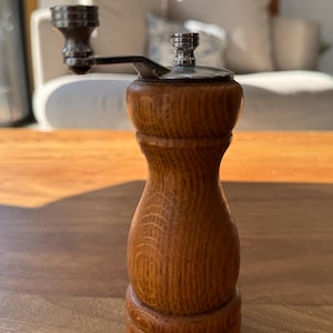 Vintage, Wooden Small Old Thompson Salt/Pepper Grinder