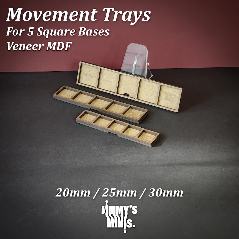 Puede incluir: Tres bandejas de movimiento de madera para figuras en miniatura. Las bandejas son de MDF chapado y est&aacute;n dise&ntilde;adas para 5 bases cuadradas. La imagen incluye el texto "Movement Trays For 5 Square Bases Veneer MDF" y "20mm / 25mm / 30mm".