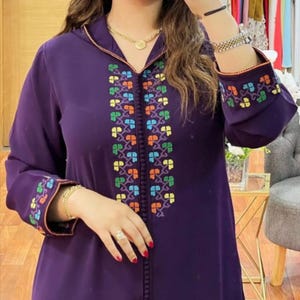 Motiv der Broderie Djellaba, Kaftan, Broderie marocaine traditionalnelle. Motiv der marokkanischen Broderie-Stil.