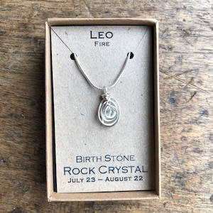 Colar Leo Colar de cristal de rocha com pedra do nascimento signo do zodíaco