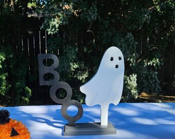 Halloween Ghost & Boo Sign – Cute Wooden Tabletop Decoration for Spooky Season Parties and Home Décor