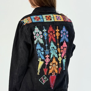Black Jeans Jacket with Bright Color Embroidery