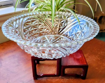 Ciotola da portata in vetro pressato vintage trasparente con motivo Stars and Bars di Anchor Hocking.