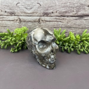 Volcano Agate Skull