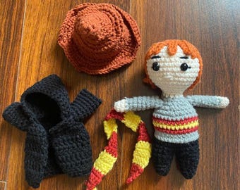 Lalka szydełkowa z kolekcji Czarownica i Czarodziej - pluszowa lalka ze zdejmowanym ubrankiem, lalka chłopiec-czarodziej, lalka dziewczynka-czarownica, pluszowa lalka amigurumi
