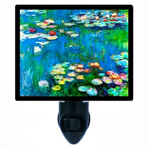 Water Lilies – Claude Monet Night Light – Old Masters Art Decor – Classic Floral Plug In Light – Free Switchable Insert Included
