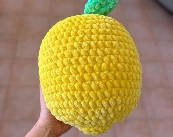 Jumbo gehaakte citroenknuffel • Handgemaakt amigurumi fruit • Zacht pluche kussen
