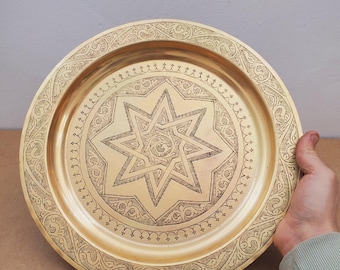 Vintage Solid Brass Islamic Octagon Star Art Tray - Souvenir de Maroc Plate / Tray /Wall hanging || Ornamental / Star || Handmade Engravings