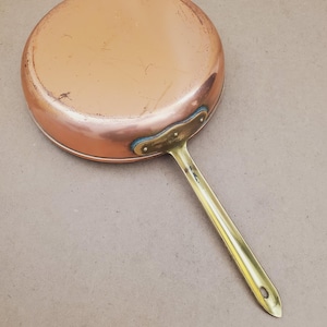 Vintage Metall Kupfer und Messing Bratpfanne, Pfanne, 18 "lang und 10" Pfannengröße, Qualität, Vintage Kupfer Bratpfanne-Kupfer genieteter Griff
