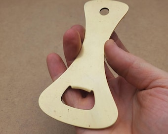 Stary mosiężny otwieracz do butelek w rozmiarze męskim - Powodzenia - Duży mosiężny otwieracz do butelek w stylu vintage / dekoracja baru