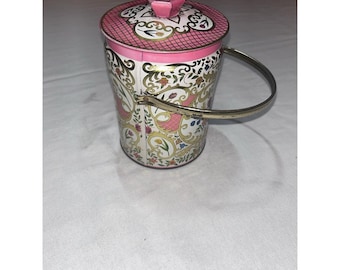 Murray-Allen metal candy tin, Kashgar floral/scroll pattern, made in England