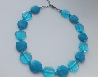 Collar llamativo turquesa Y2K / Collar de cuentas de plástico azul de principios de la década de 2000 / Joyería retro de verano / Collar vintage