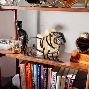Gift for English Bulldog mom on wood shelf with candles, black line art English Bulldog sculpture home decor, minimalist Bulldog figurine, English Bulldog dad gift, English Bulldog lover gift, English Bulldog owner gift, English Bulldog gifts for women, English Bulldog gifts for men, Bulldog Christmas gift, Bulldog birthday gift, English Bulldog statue shelf decor