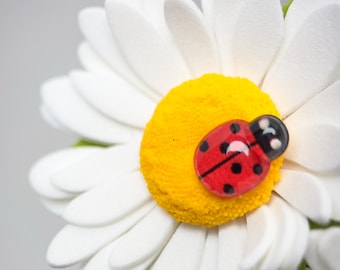 Gänseblümchen Haarspangen mit Marienkäfer - Handgefertigter Blumen-Haarschmuck, 2er Set