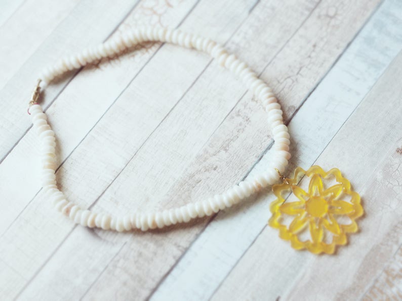 Recycled Creamy White Yellow Beach Boho Radiant Sunshine Flower Fashion Necklace image 5