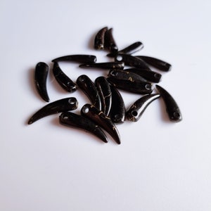 20 pc Black and Gold Horn Shaped Bead Finding Charm Jewelry Making Crafting Supplies Wholesale image 2