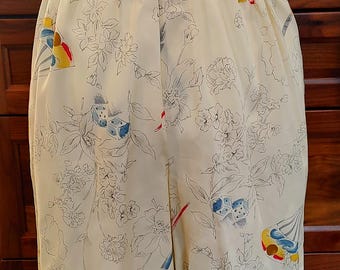 Pantaloncini Guess anni '80 di Georges Marciano, in condizioni IMPECCABILI, in rayon con stampa fantasia - Made in USA, modello 77985, taglia Petite 2