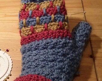 Warm Crochet Mitten Pattern for Adults