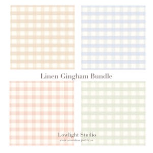 Puede incluir: Cuatro cuadrados de patrones de tela de cuadros de lino en beige, azul claro, rosa y verde. El texto "Linen Gingham Bundle" está encima de los patrones. El texto "Lowlight Studio cozy seamless patterns" está debajo.